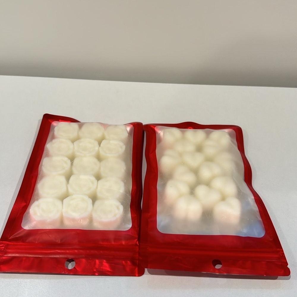 NWT Bath & Body Works : Love Bubbly Rosé - Picture 7 of 9